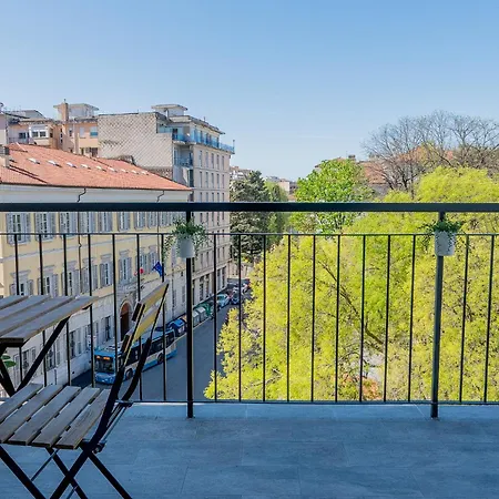 Casa Ventitreesimo * ترييستي